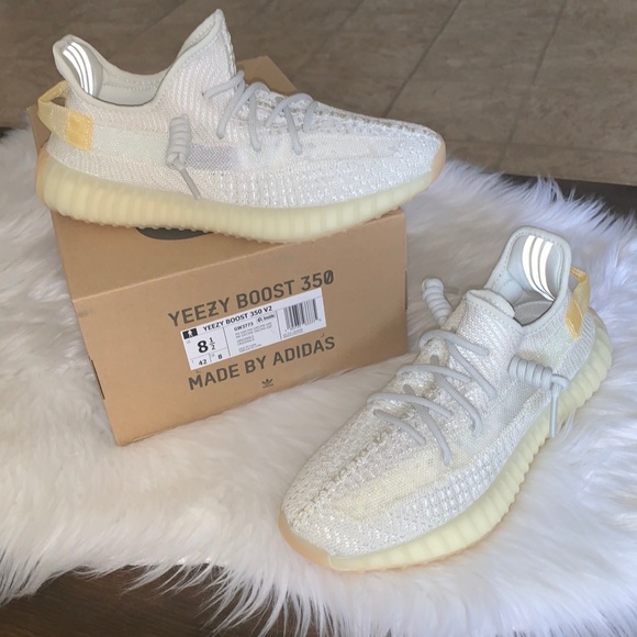 Yeezy Boost 350 V2 Light Sneakers Size 8.5